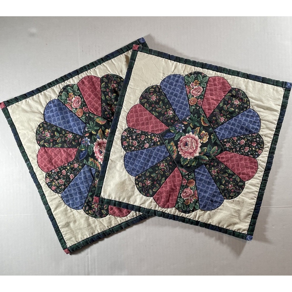 Set Of 2 Handmade Quilted Dresden Plate Placemats Pink & Blue Floral Dining